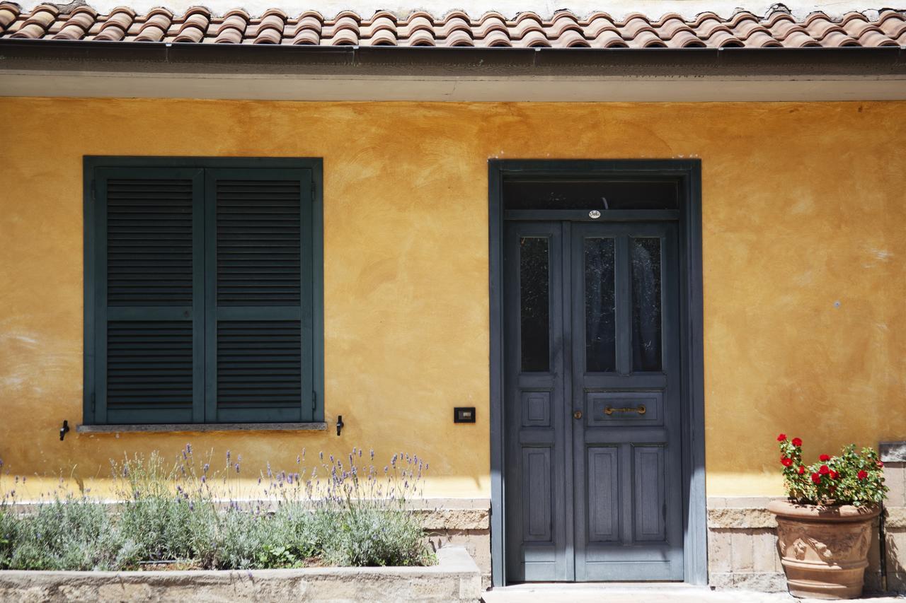 Albergo Da Benedetta Vetralla Exterior photo